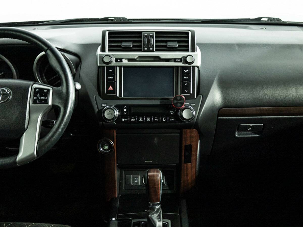 Toyota Land Cruiser Prado 150 Series Рестайлинг 1, 2015 Фото №12
