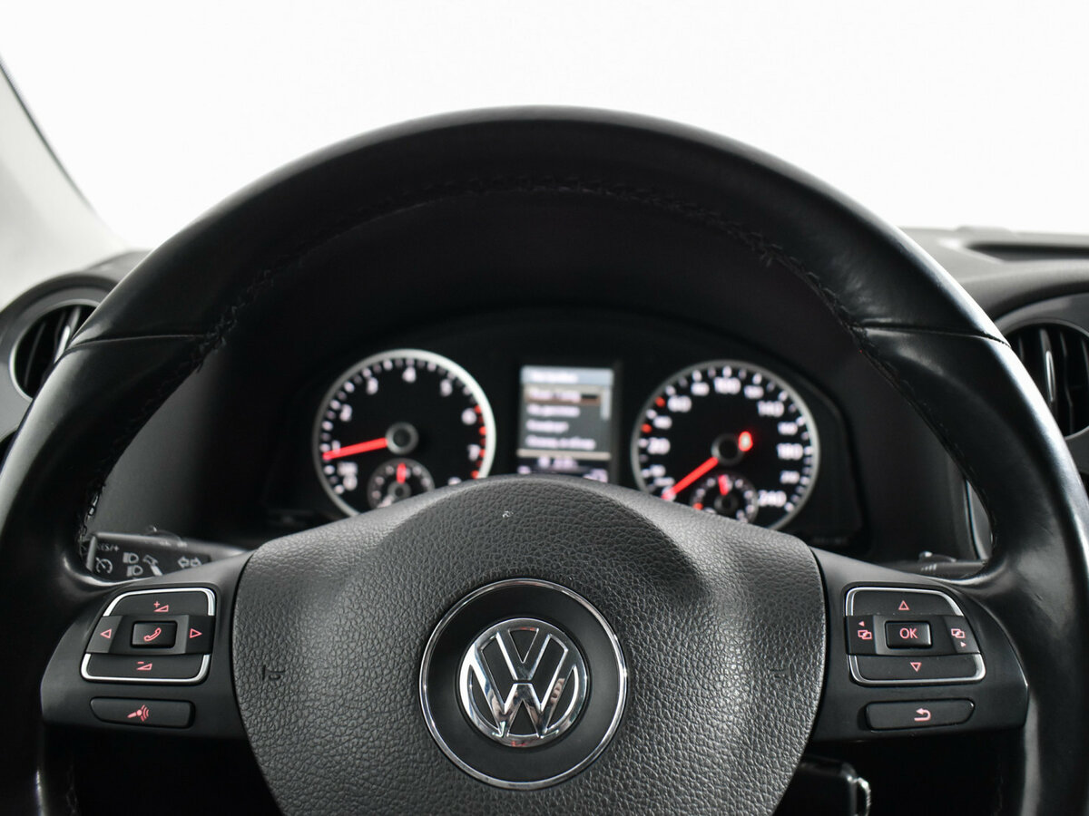 Volkswagen Tiguan I Рестайлинг, 2011 Фото №19