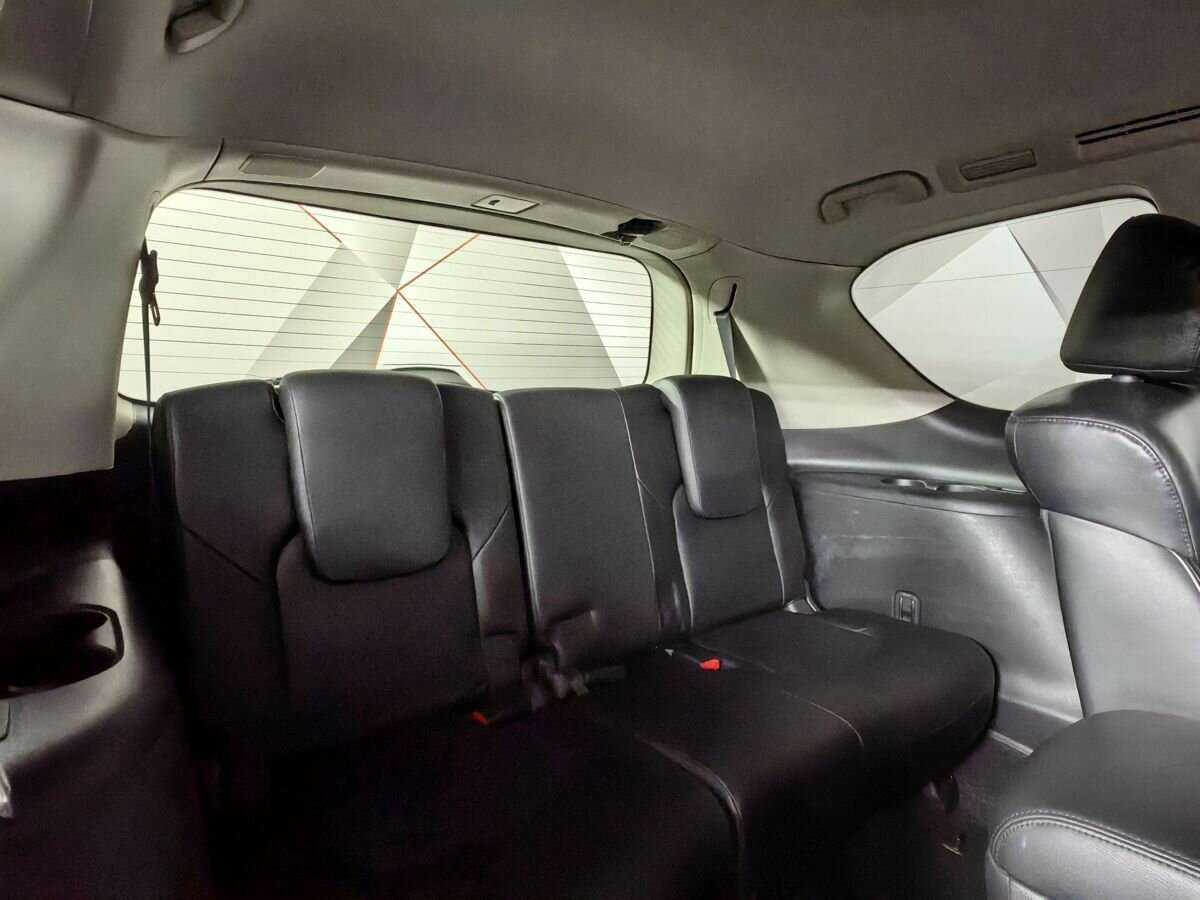 Infiniti QX56, 2010 Фото №16