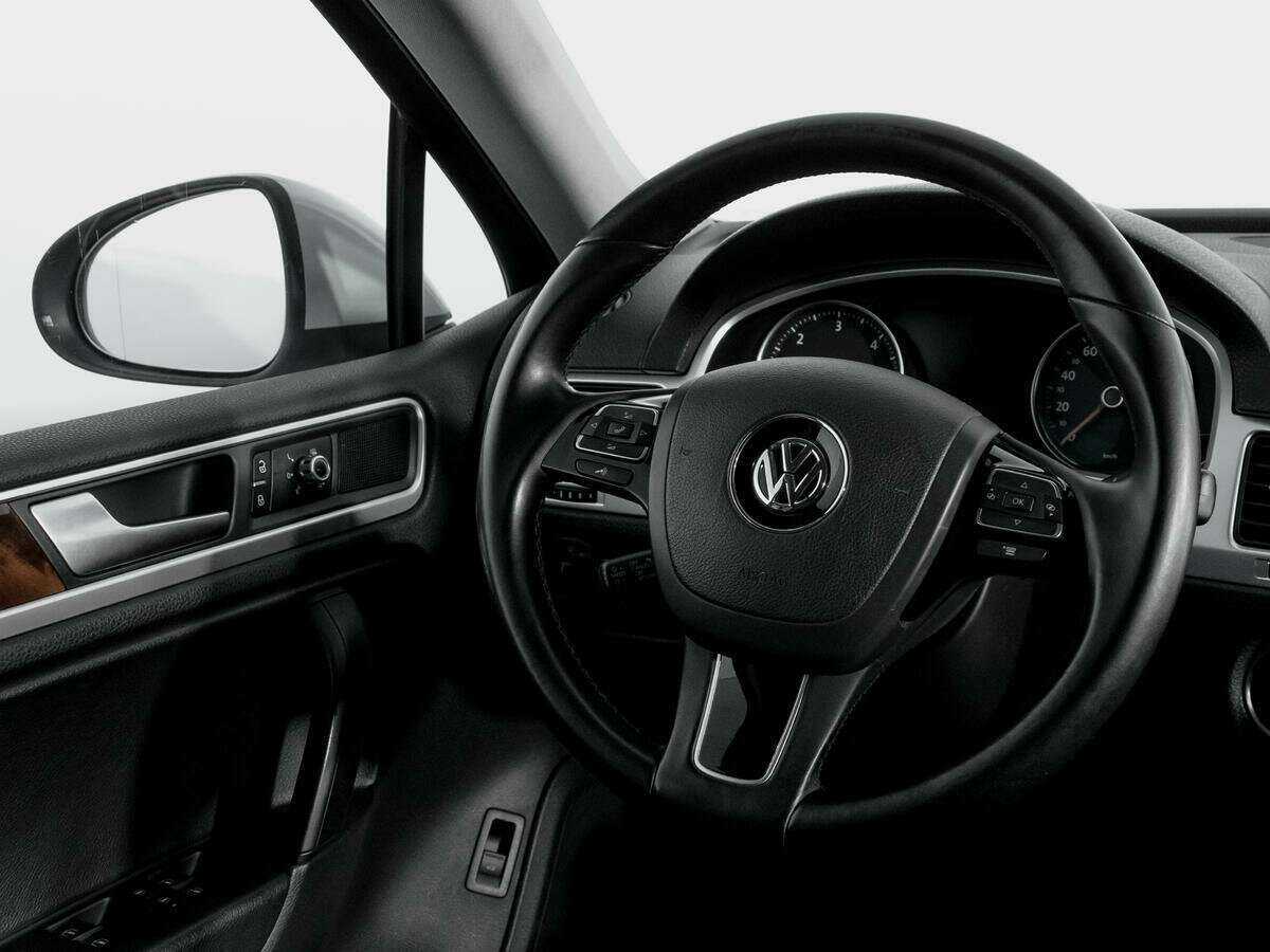 Volkswagen Touareg, 2012 Фото №13
