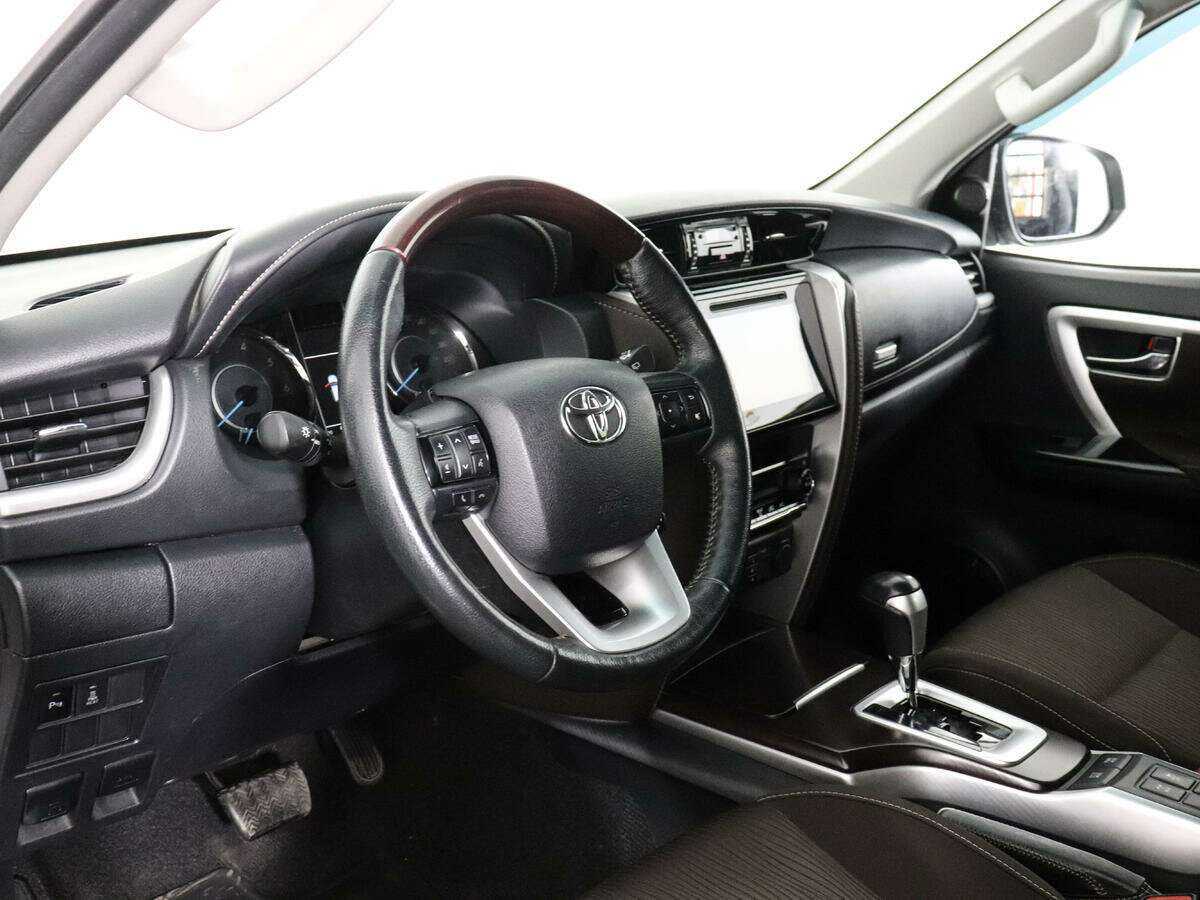 Toyota Fortuner, 2017 Фото №8