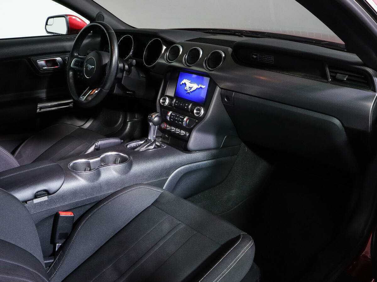 Ford Mustang, 2020 Фото №9