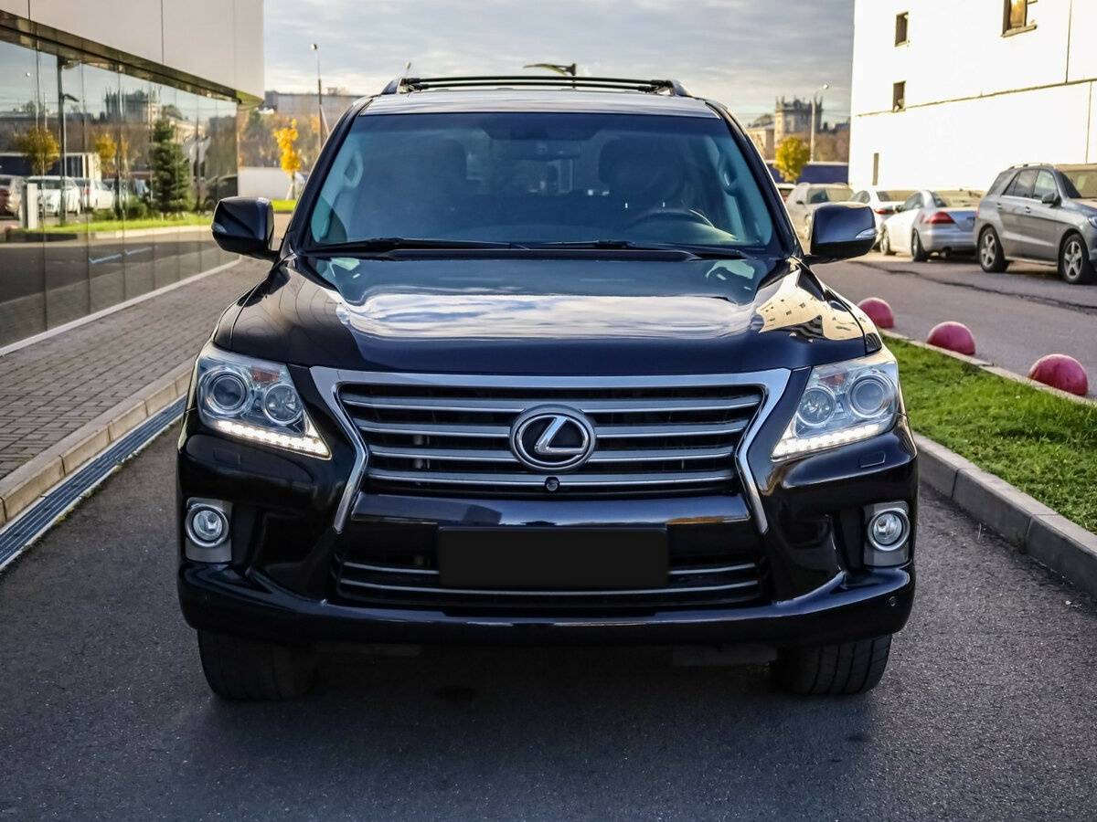 Lexus LX 570 III Рестайлинг, 2012 Фото №2