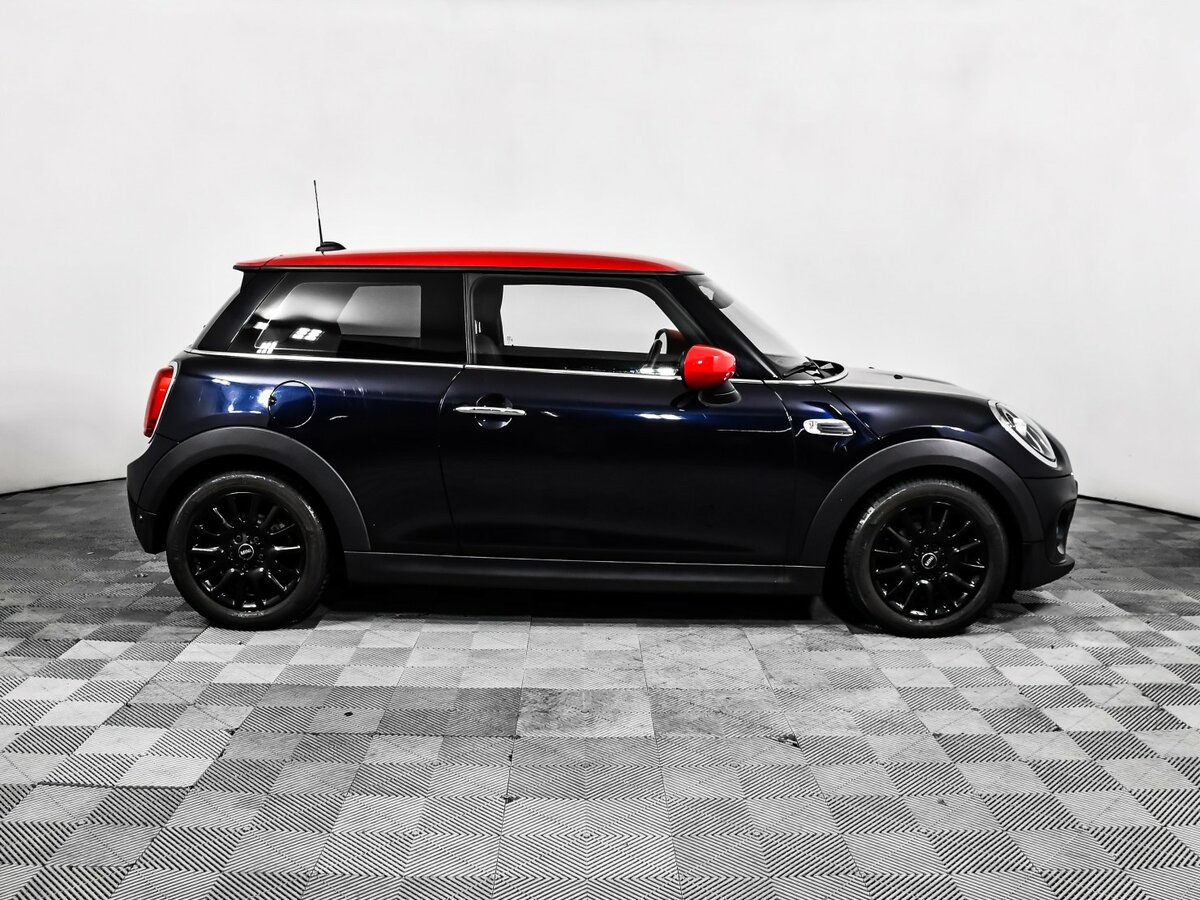Mini Hatch Cooper III (F55/F56) Рестайлинг, 2019 Фото №4
