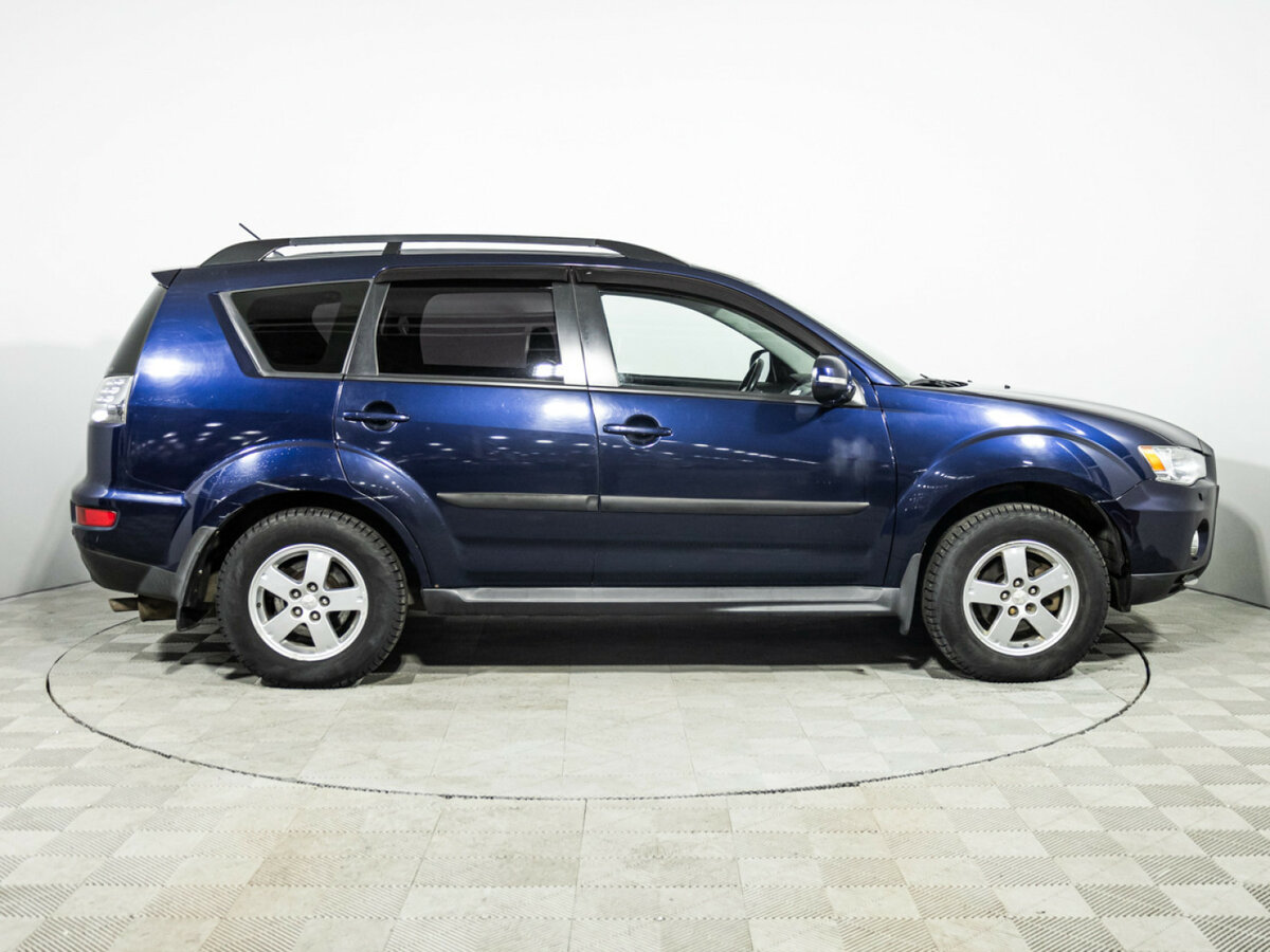 Mitsubishi Outlander II Рестайлинг, 2011 Фото №4