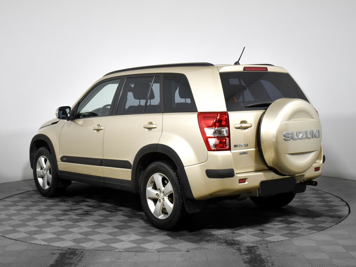 Suzuki Grand Vitara II Рестайлинг, 2010 Фото №7