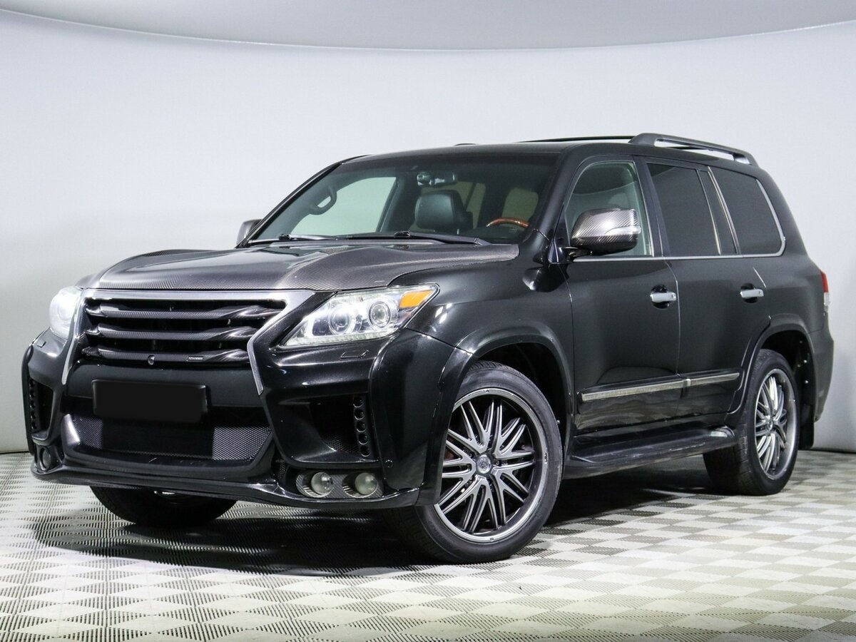 Lexus LX 570 III Рестайлинг, 2015 Фото №1