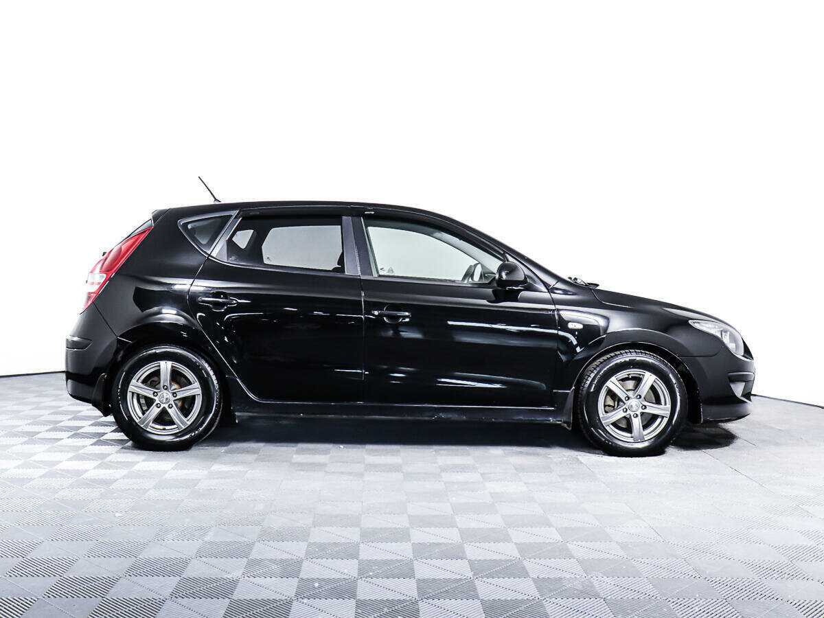 Hyundai i30, 2011 Фото №4