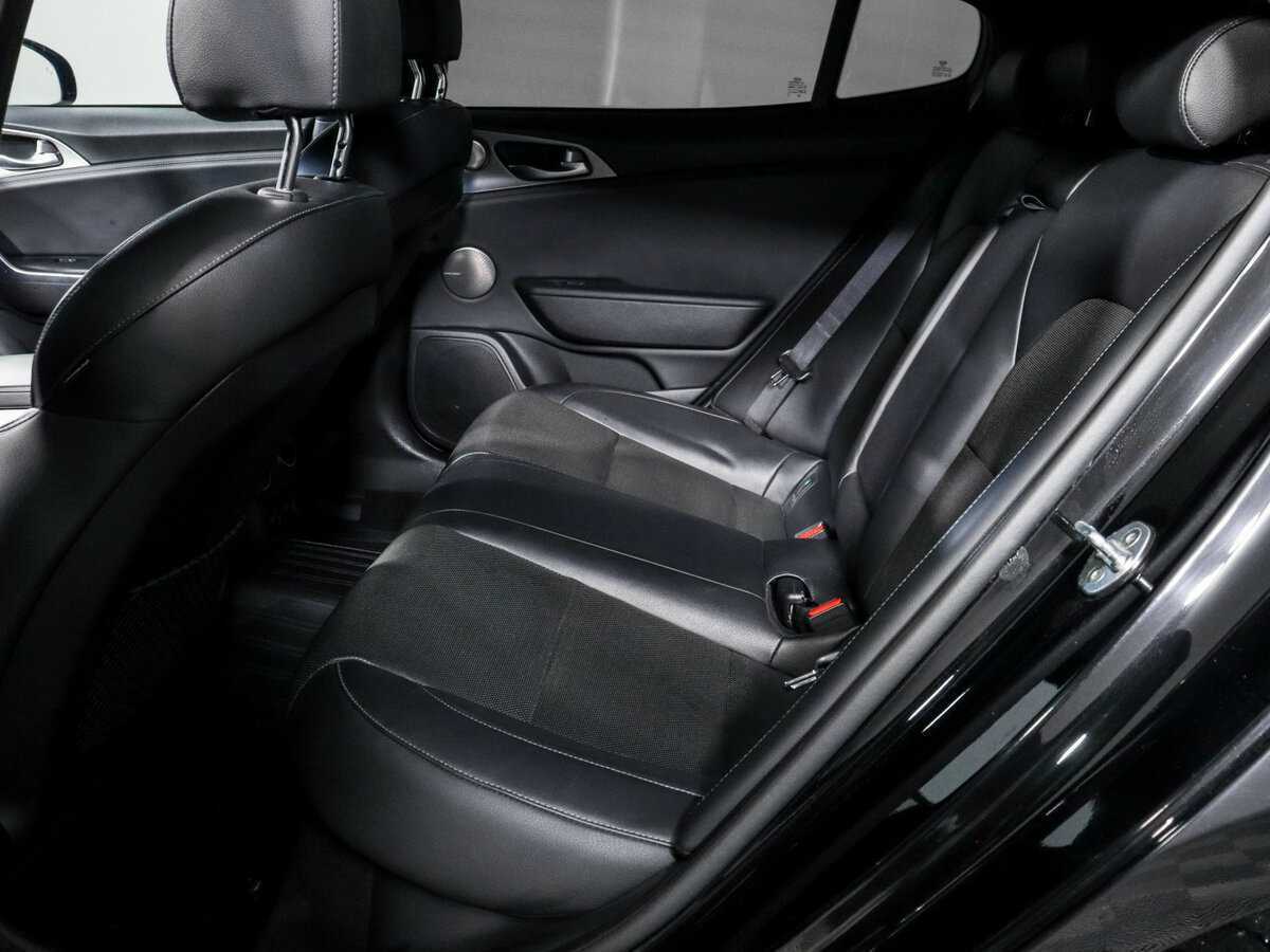 Kia Stinger, 2019 Фото №7
