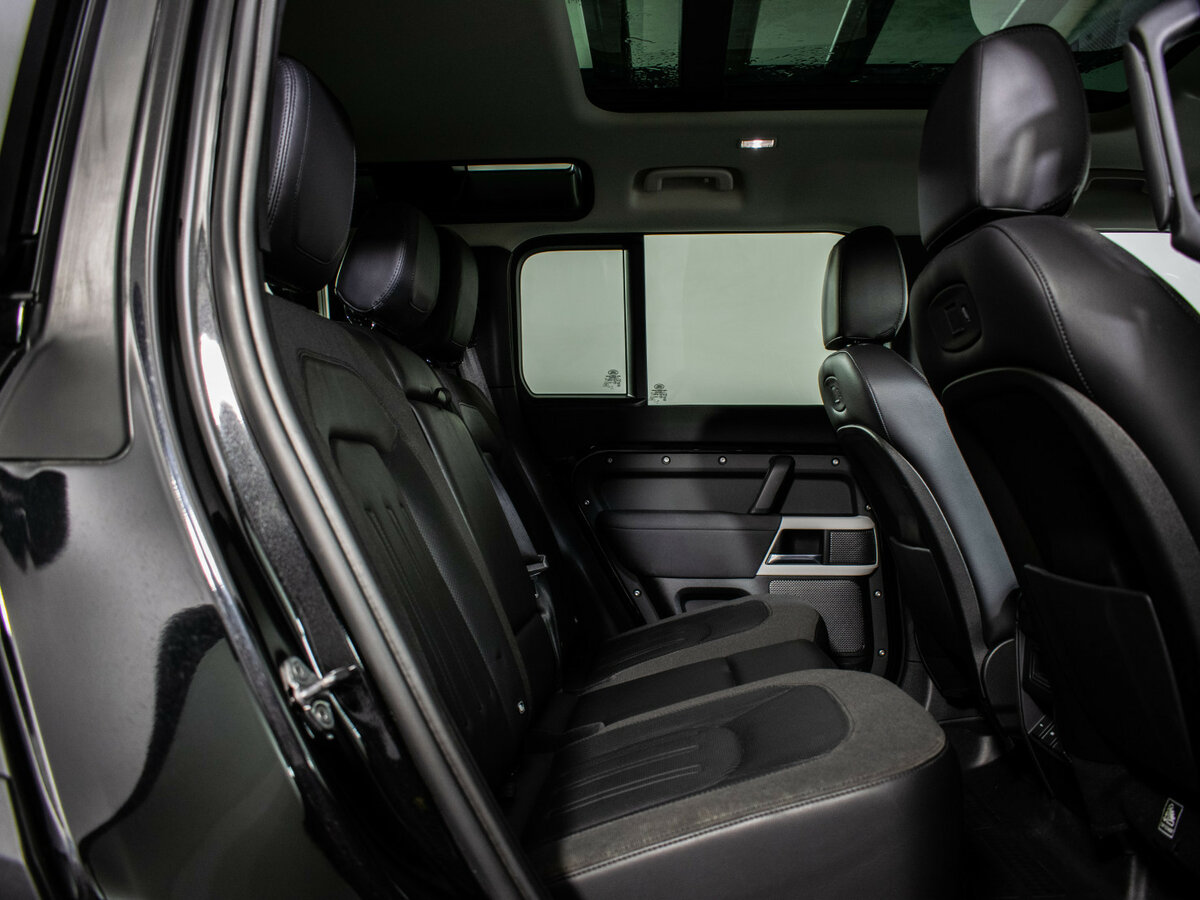 Land Rover Defender 110 II, 2021 Фото №9