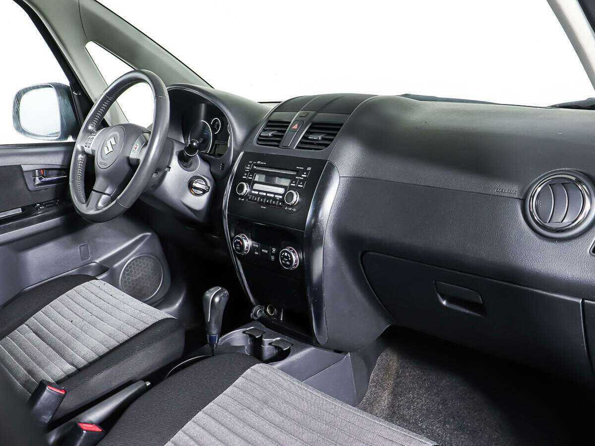 Suzuki SX4, 2010 Фото №9