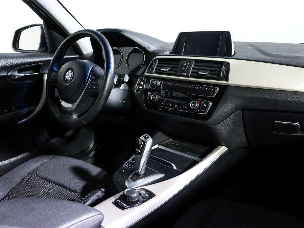 BMW 1 серии 118i, 2018 Фото №7