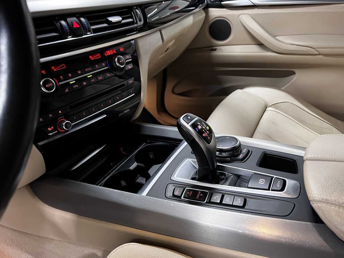 BMW X5 M50d, 2016 Фото №20