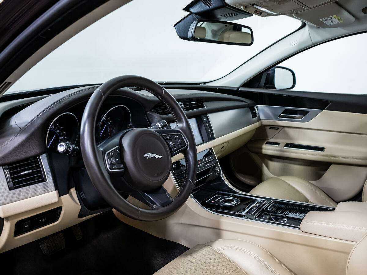 Jaguar XF, 2016 Фото №11