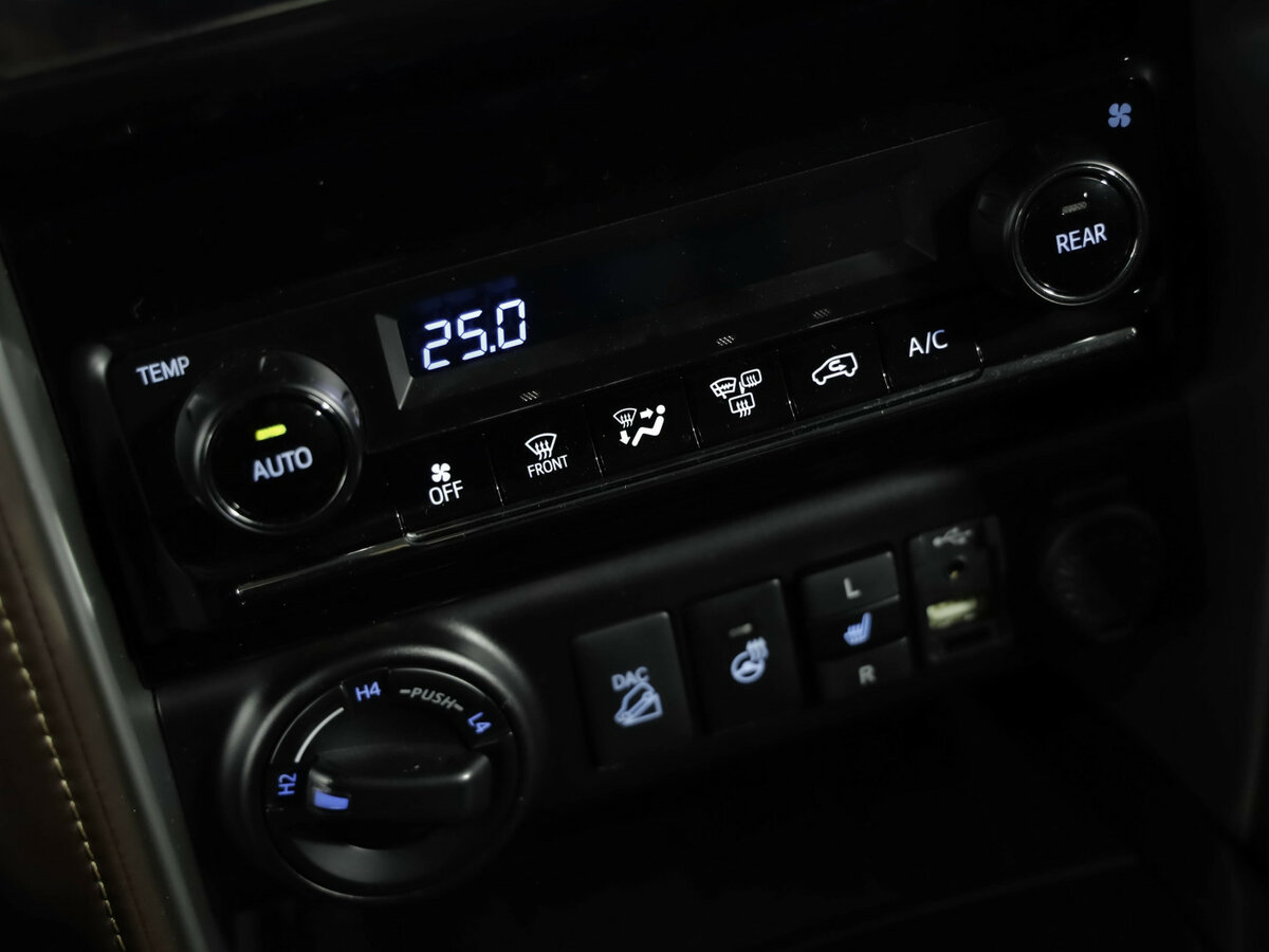 Toyota Fortuner II, 2017 Фото №18