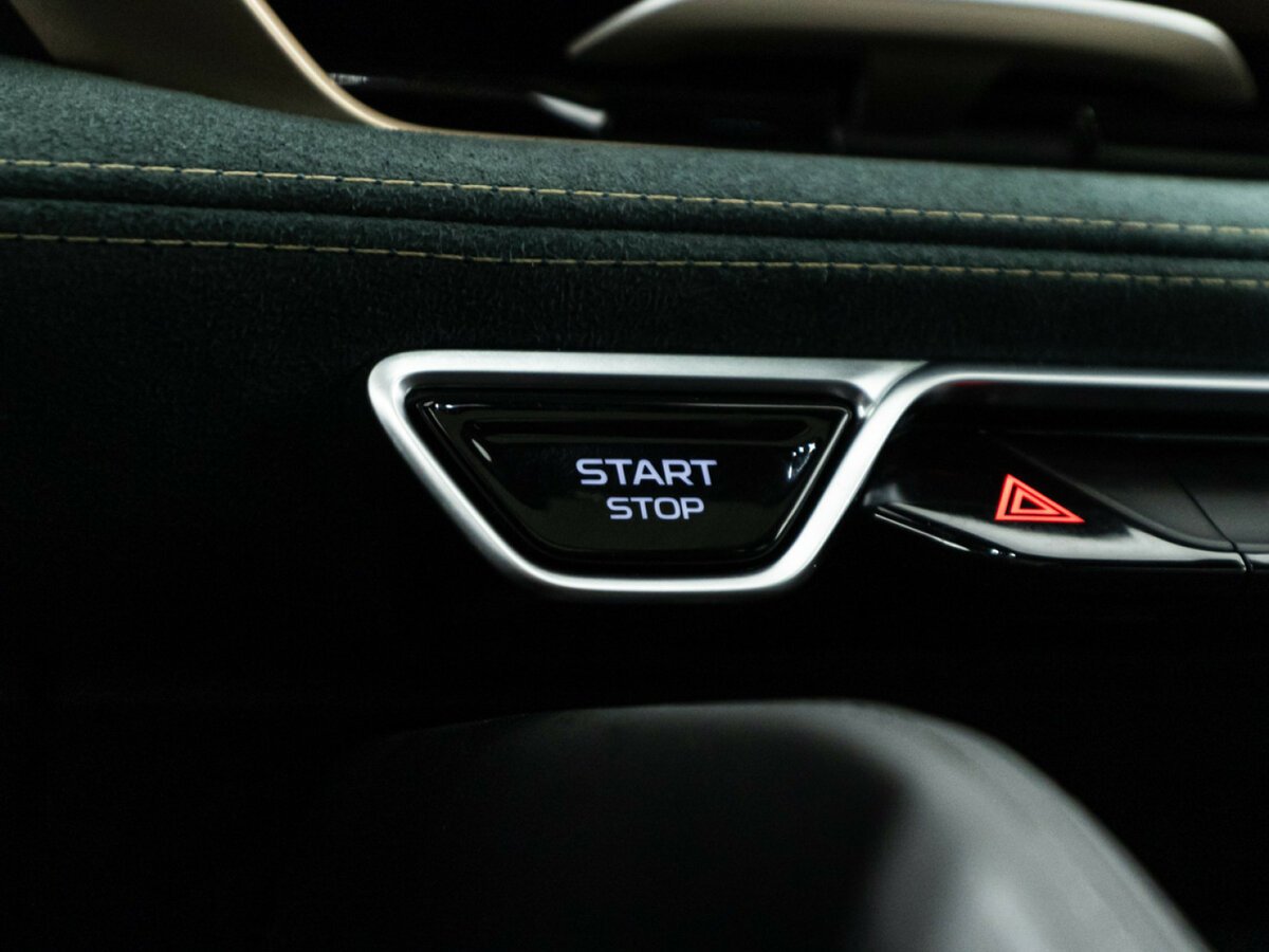 Geely Monjaro I, 2023 Фото №22