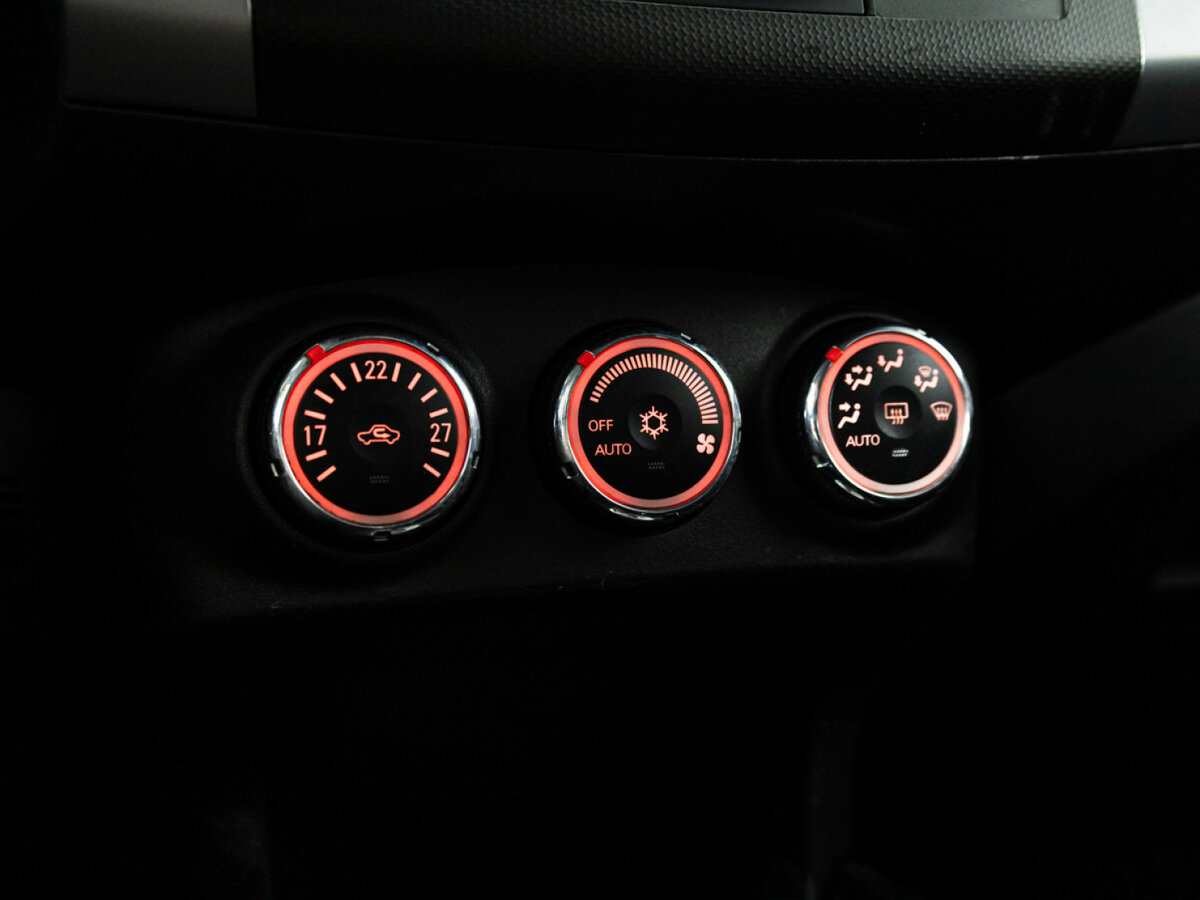 Peugeot 4007, 2012 Фото №12