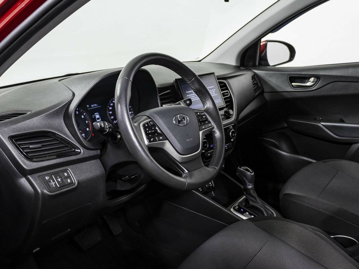 Hyundai Solaris II Рестайлинг, 2020 Фото №10