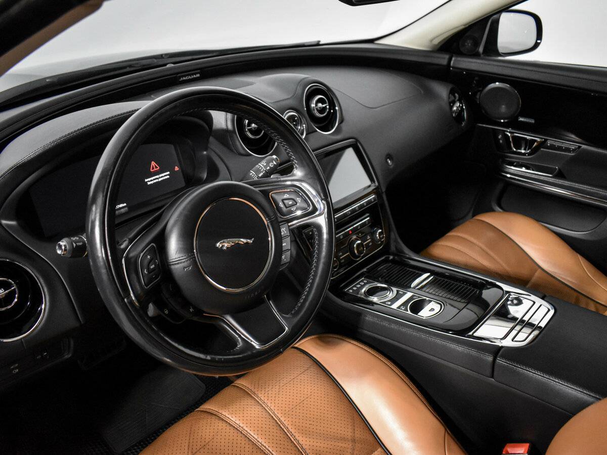 Jaguar XJ Long, 2016 Фото №9