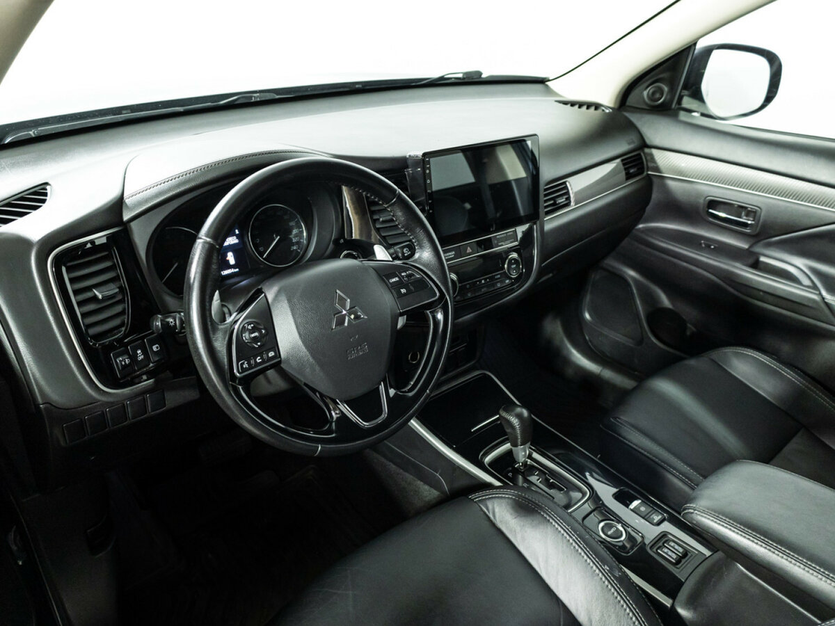Mitsubishi Outlander III Рестайлинг 3, 2019 Фото №11