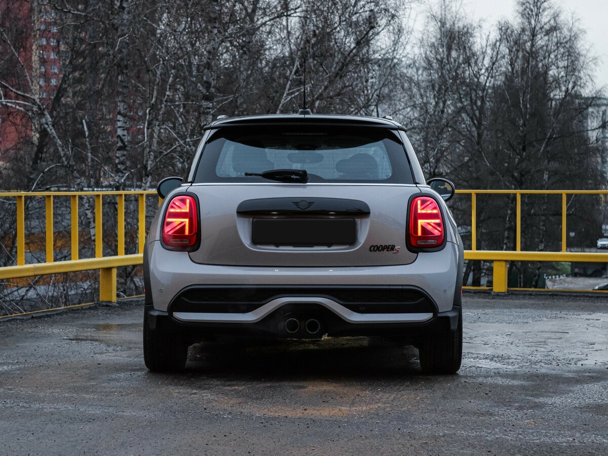Mini Hatch Cooper S III (F55/F56) Рестайлинг 2, 2024 Фото №4