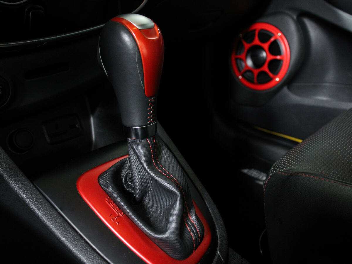 Renault Clio RS, 2015 Фото №21