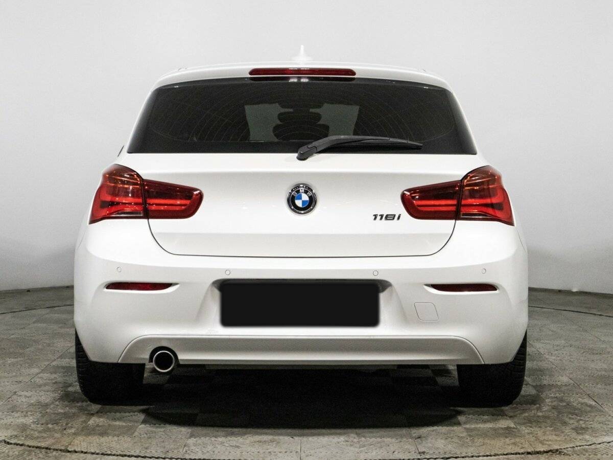 BMW 1 серии 118i, 2018 Фото №6