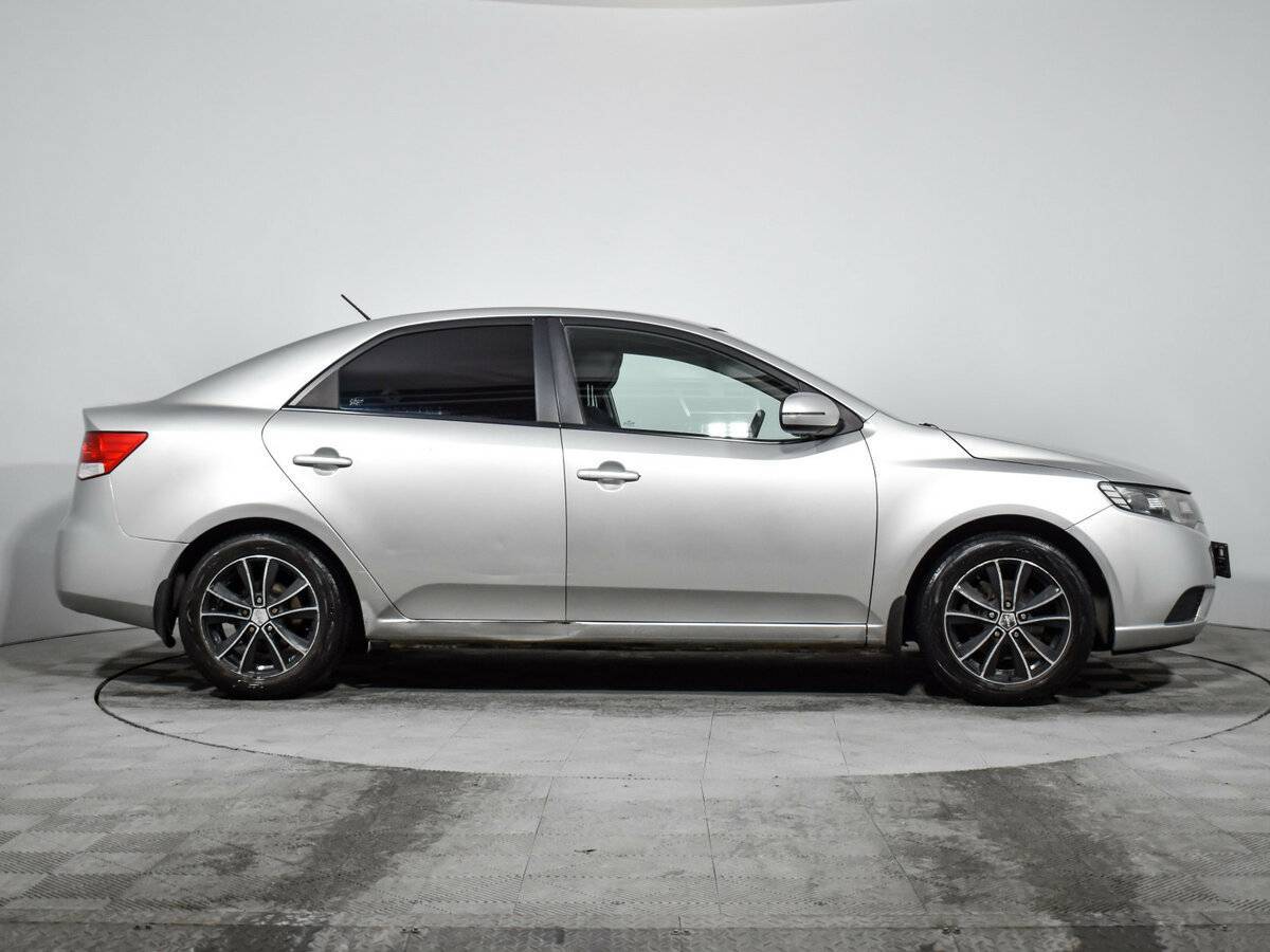 Kia Cerato 6-speed, 2010 Фото №4