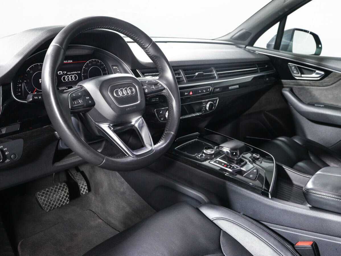 Audi Q7, 2018 Фото №11