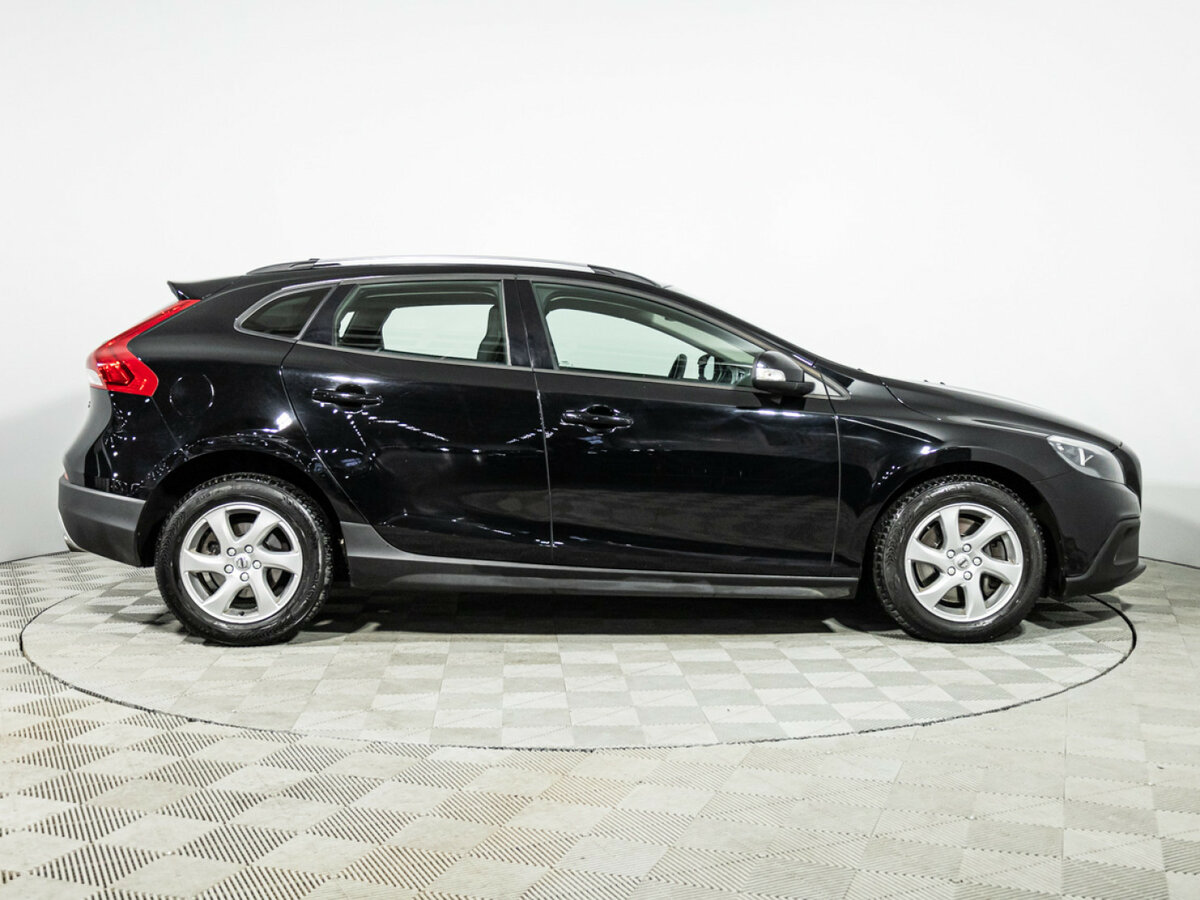Volvo V40 Cross Country I Рестайлинг, 2017 Фото №4