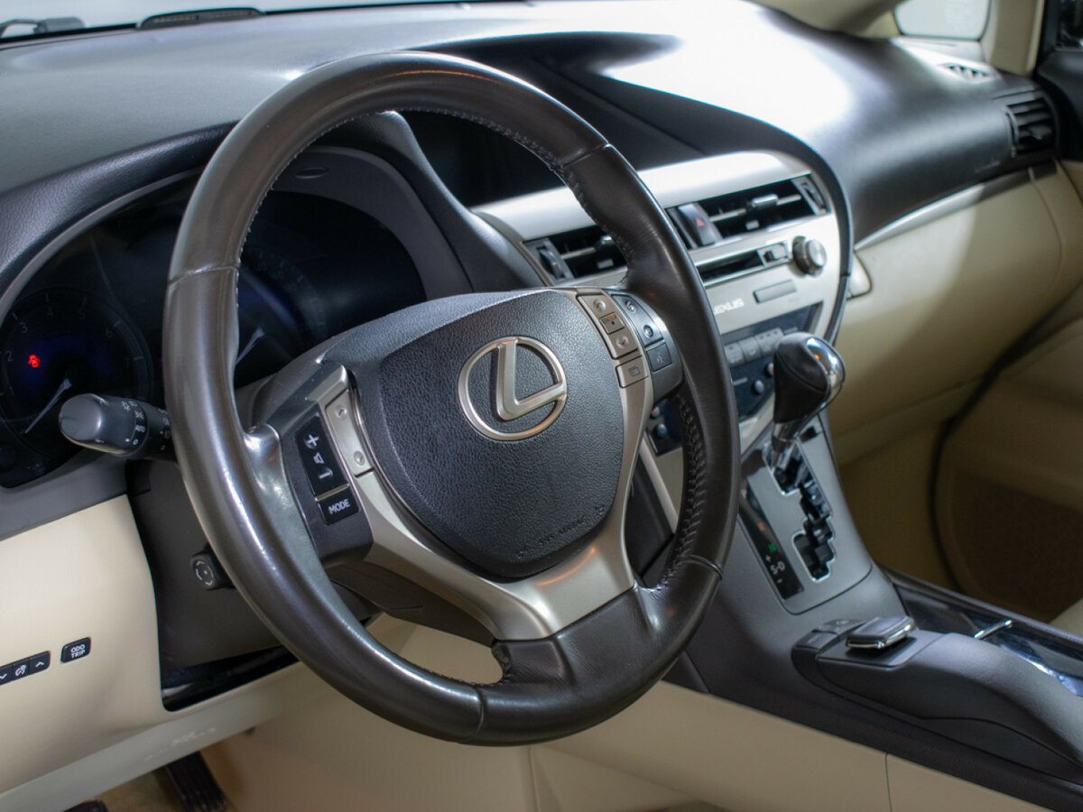 Lexus RX 270 III Рестайлинг, 2015 Фото №13