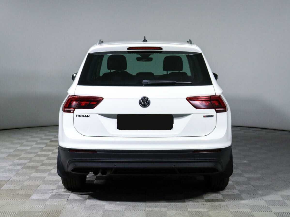 Volkswagen Tiguan, 2018 Фото №6