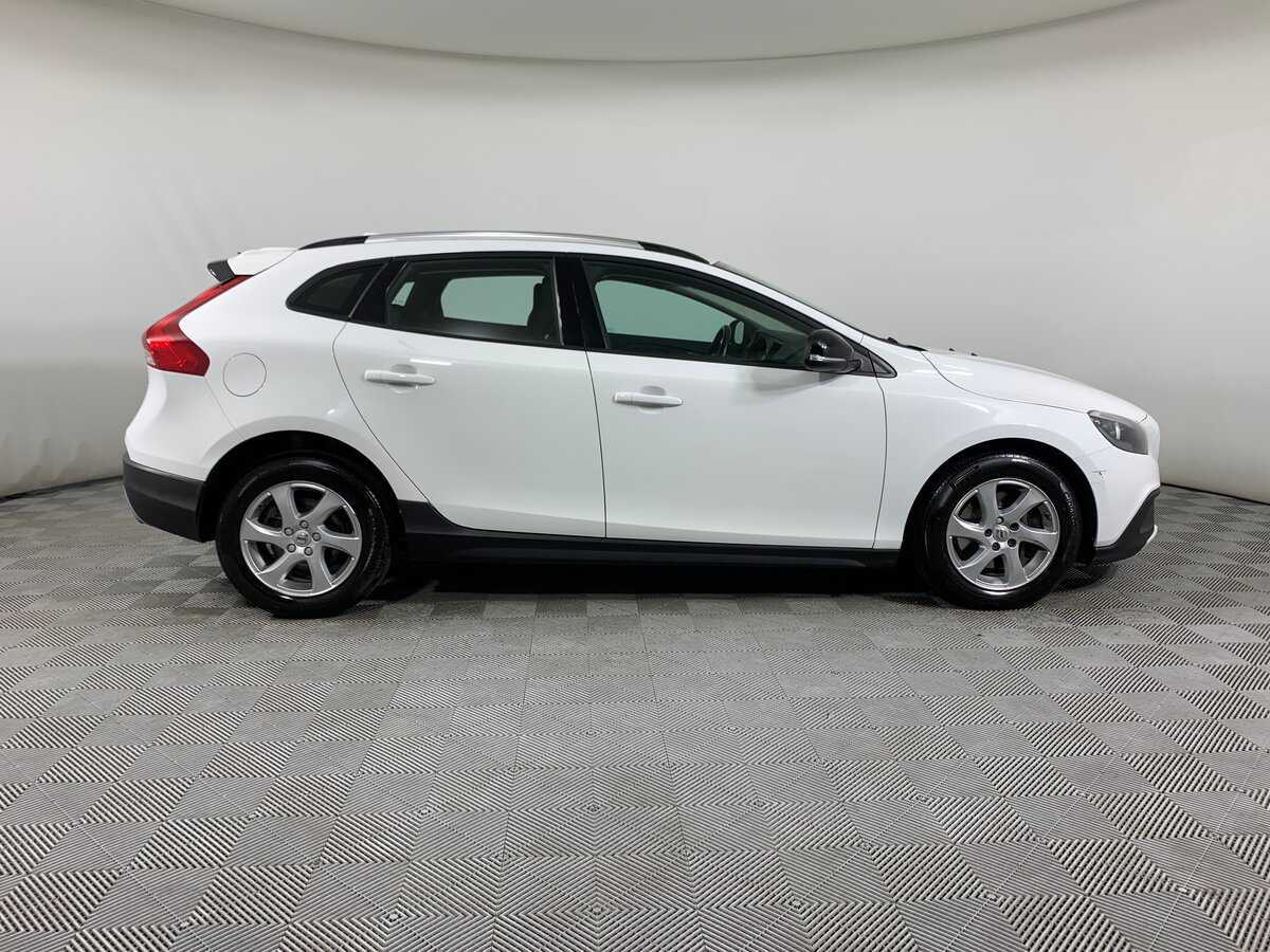 Volvo V40 Cross Country, 2017 Фото №4