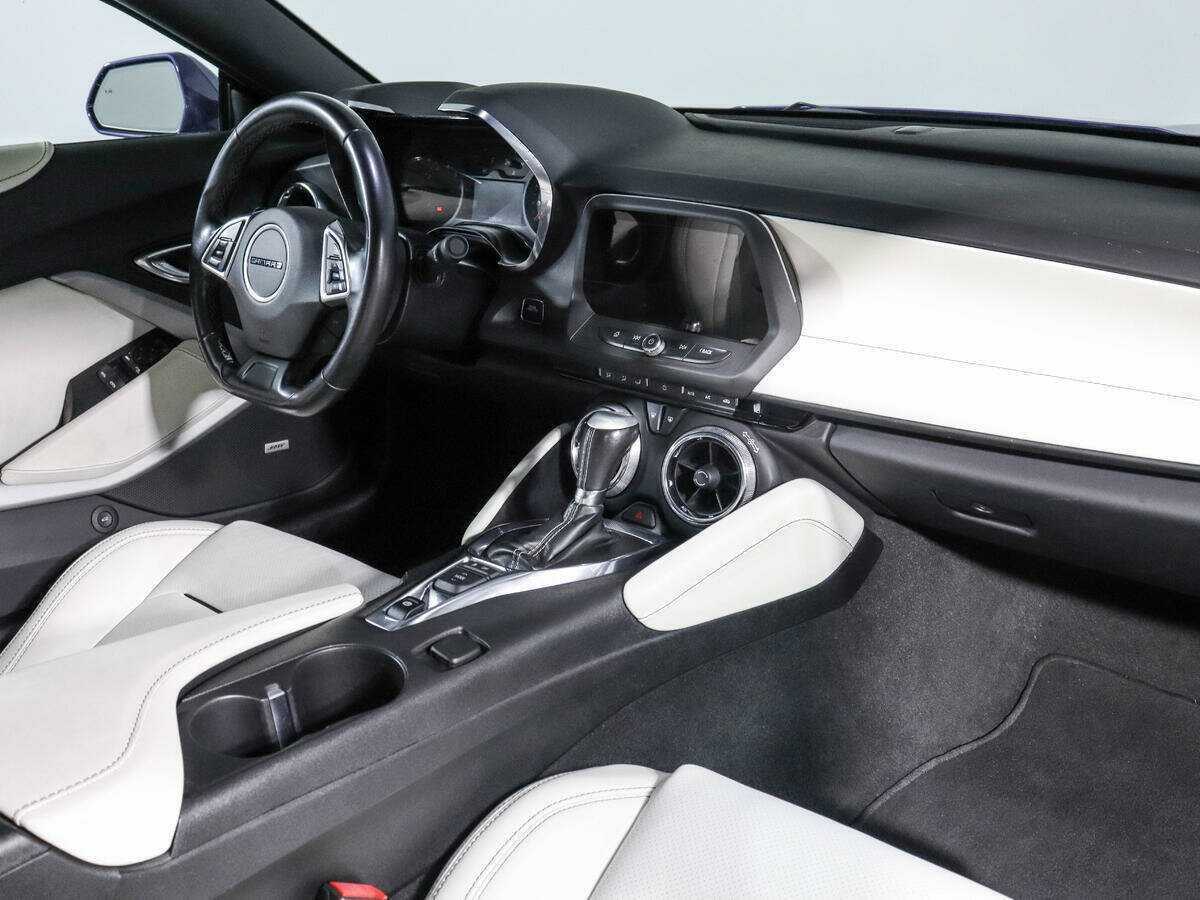 Chevrolet Camaro SS, 2020 Фото №7