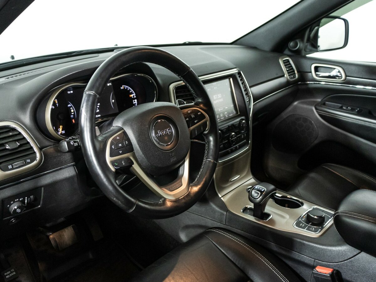 Jeep Grand Cherokee IV (WK2) Рестайлинг, 2015 Фото №11
