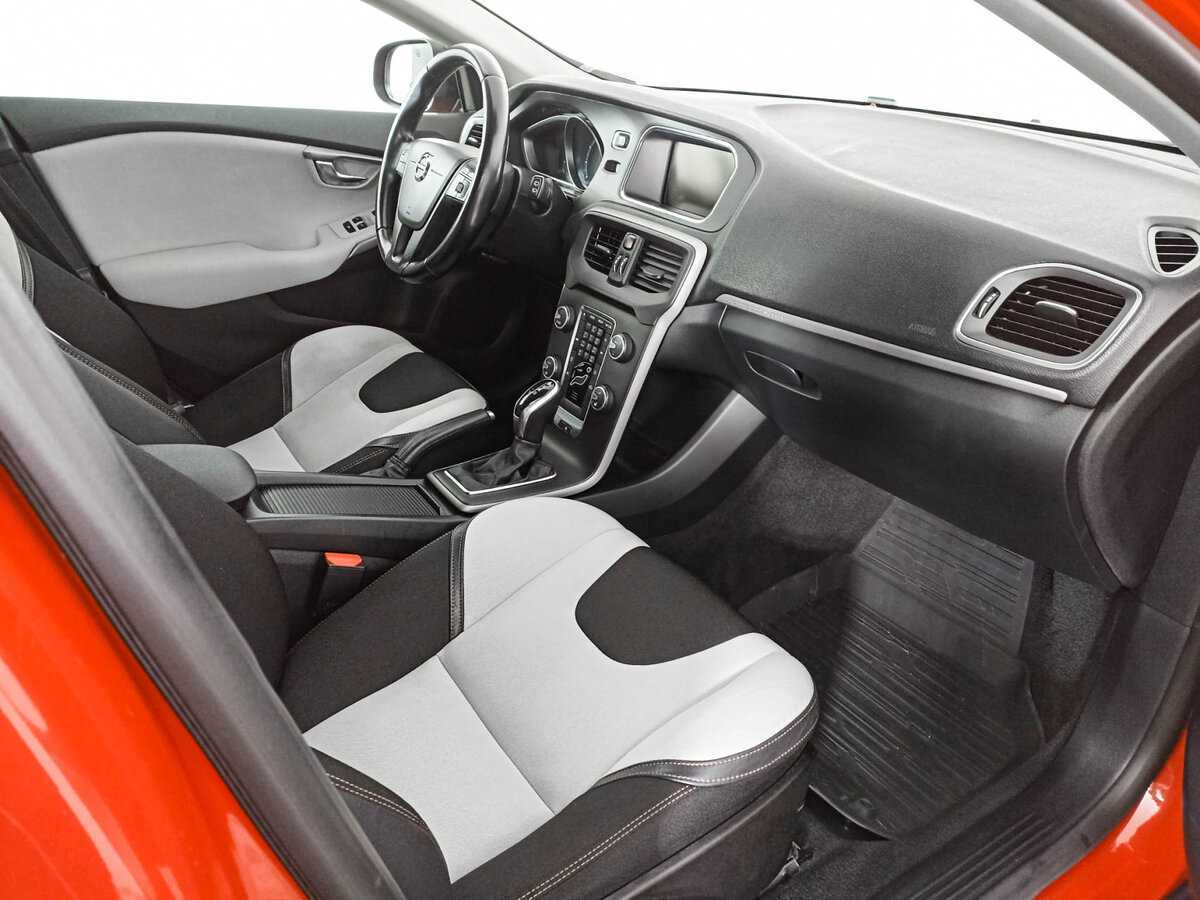 Volvo V40 Cross Country, 2013 Фото №7