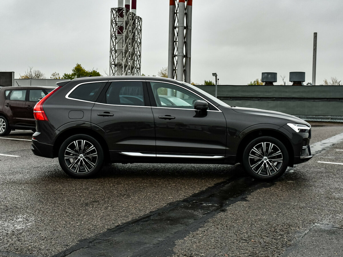 Volvo XC60 II Рестайлинг, 2021 Фото №4