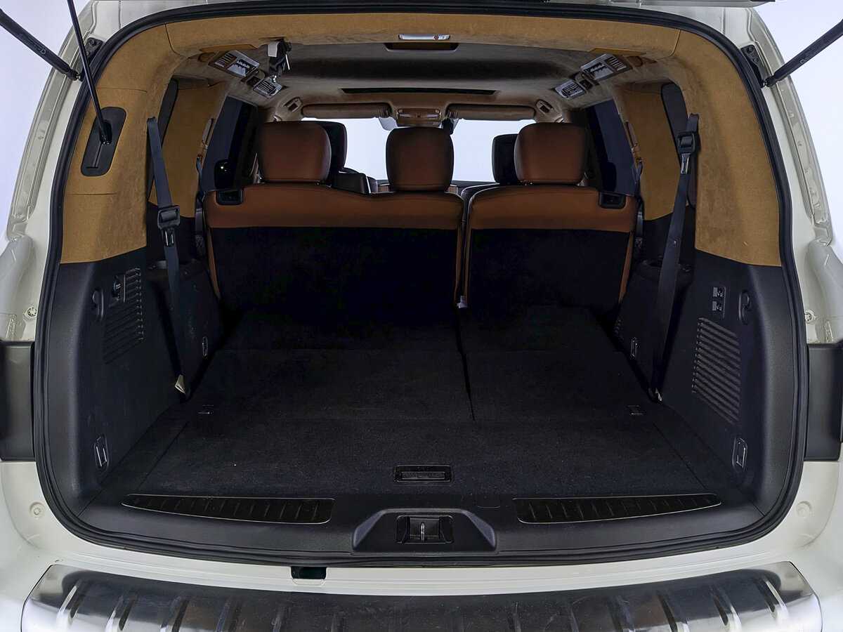 Infiniti QX80, 2018 Фото №10