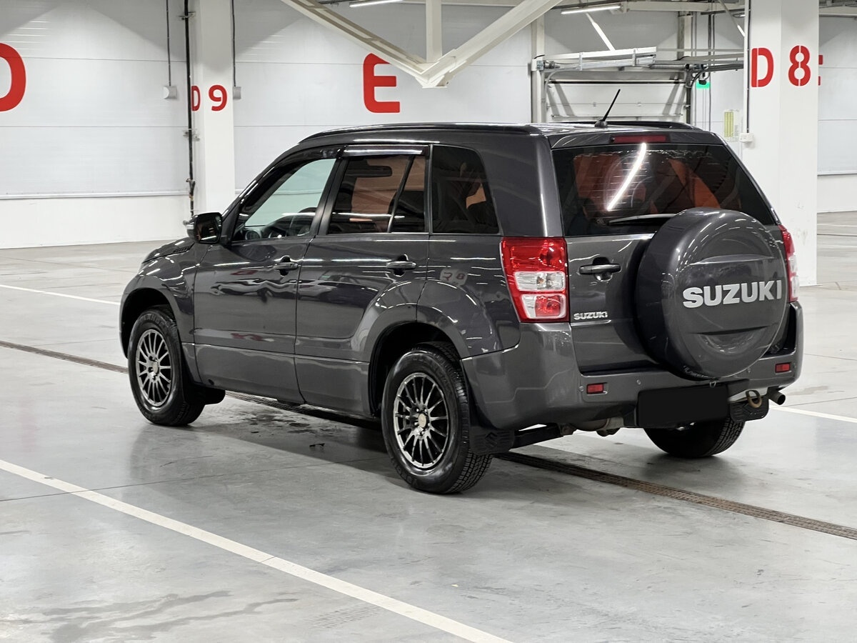 Suzuki Grand Vitara II Рестайлинг, 2010 Фото №7