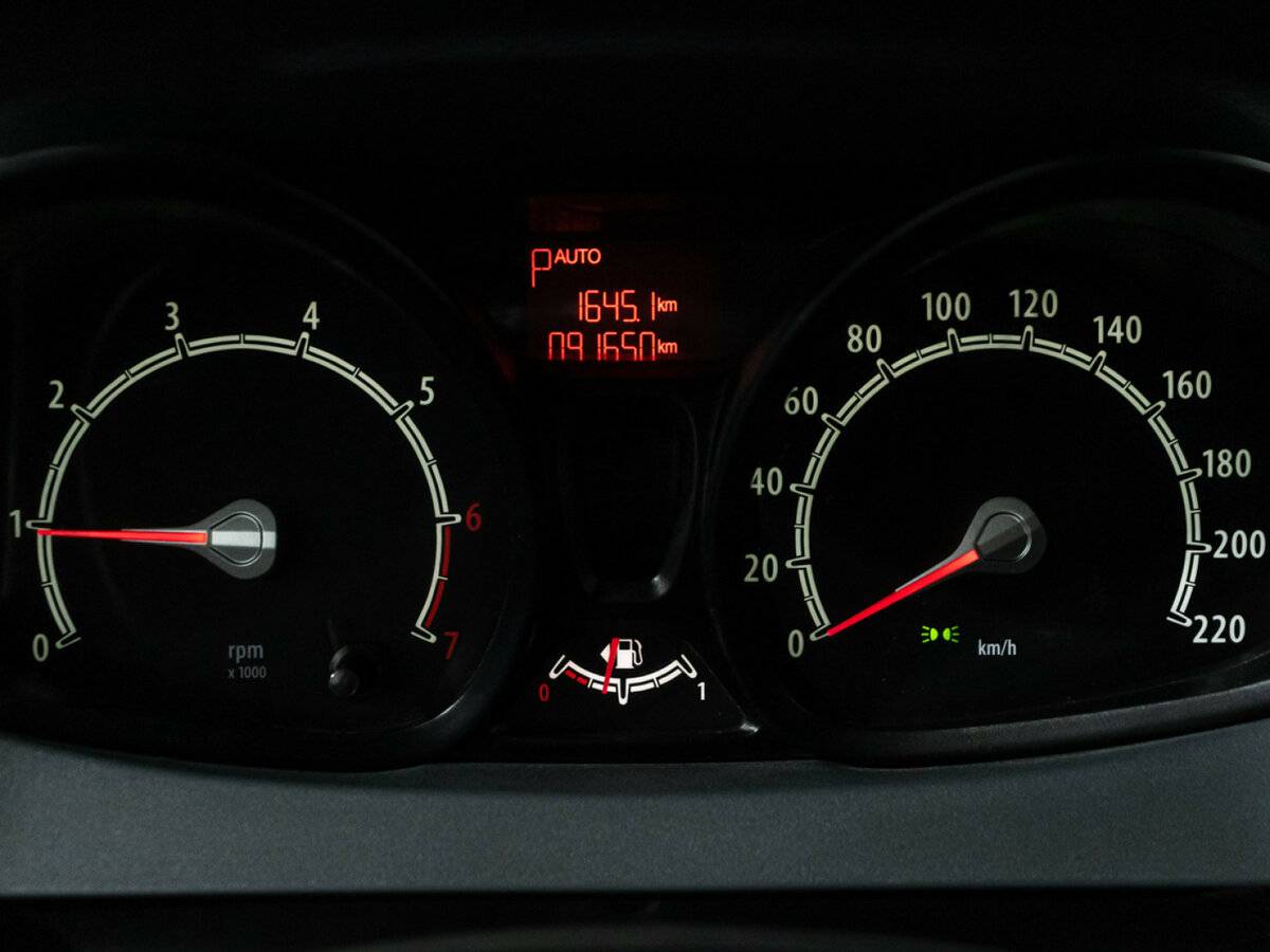 Ford Fiesta Mk6, 2009 Фото №12