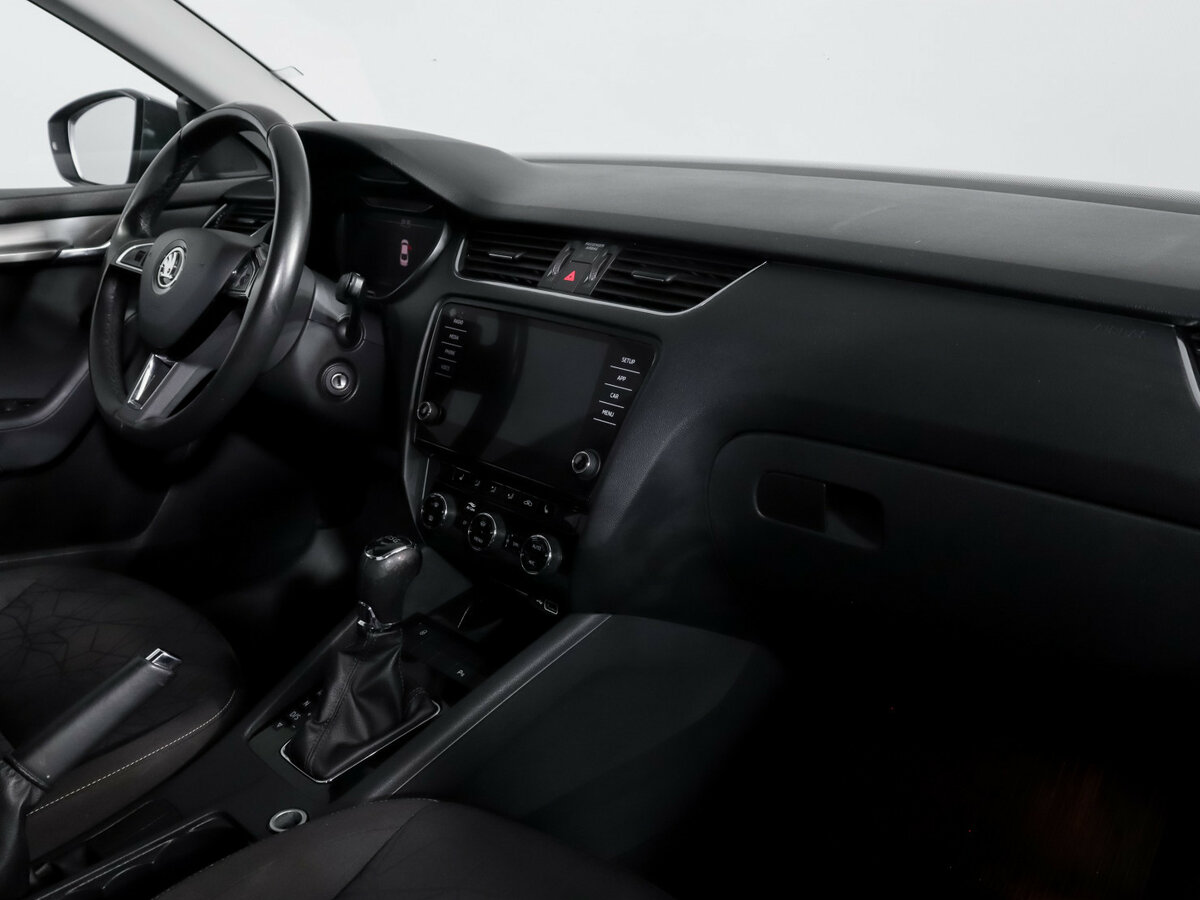 Skoda Octavia III (A7) Рестайлинг, 2018 Фото №7