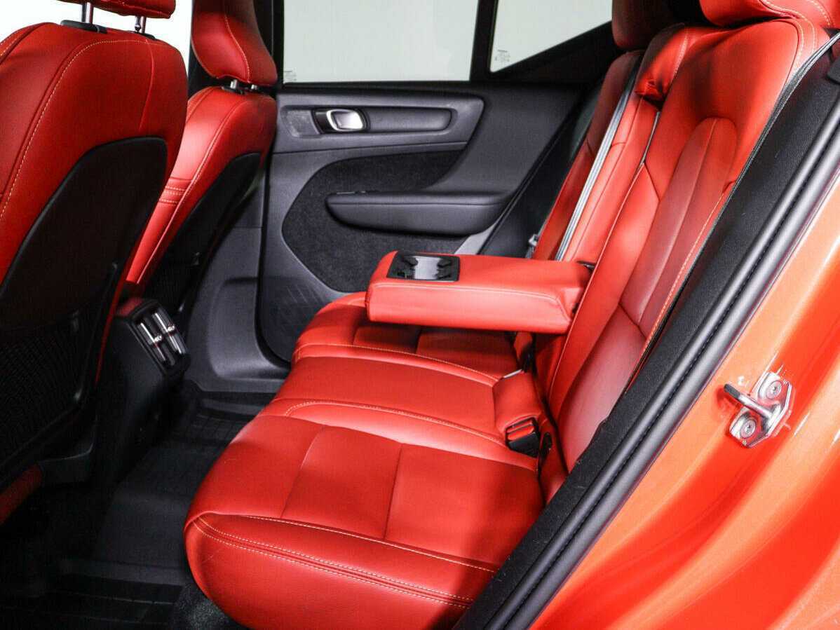 Volvo XC40, 2021 Фото №8