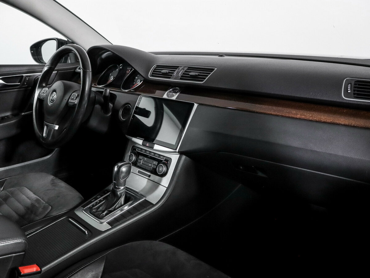 Volkswagen Passat B7, 2011 Фото №6