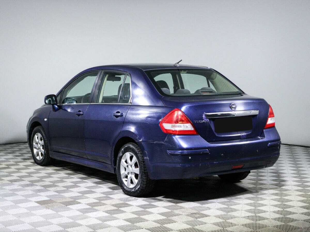 Nissan Tiida, 2011 Фото №7