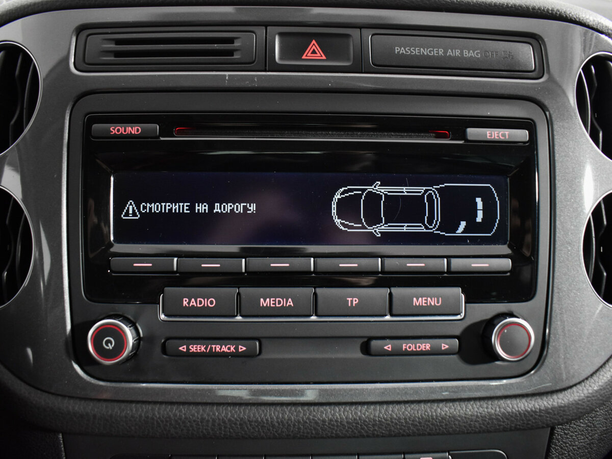Volkswagen Tiguan I Рестайлинг, 2011 Фото №16