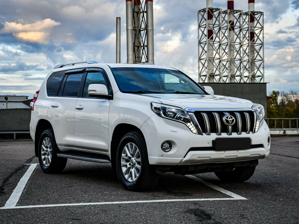 Toyota Land Cruiser Prado 150 Series Рестайлинг 1, 2014 Фото №3