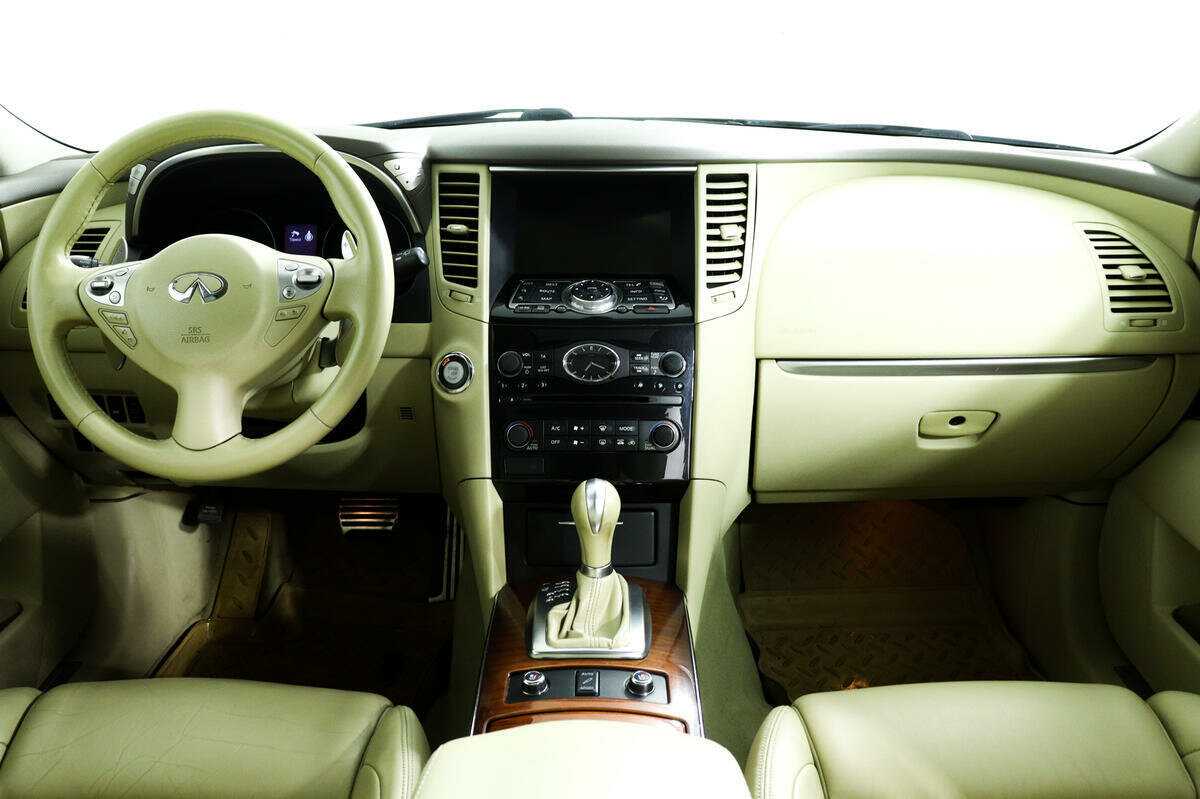 Infiniti FX30d, 2012 Фото №11