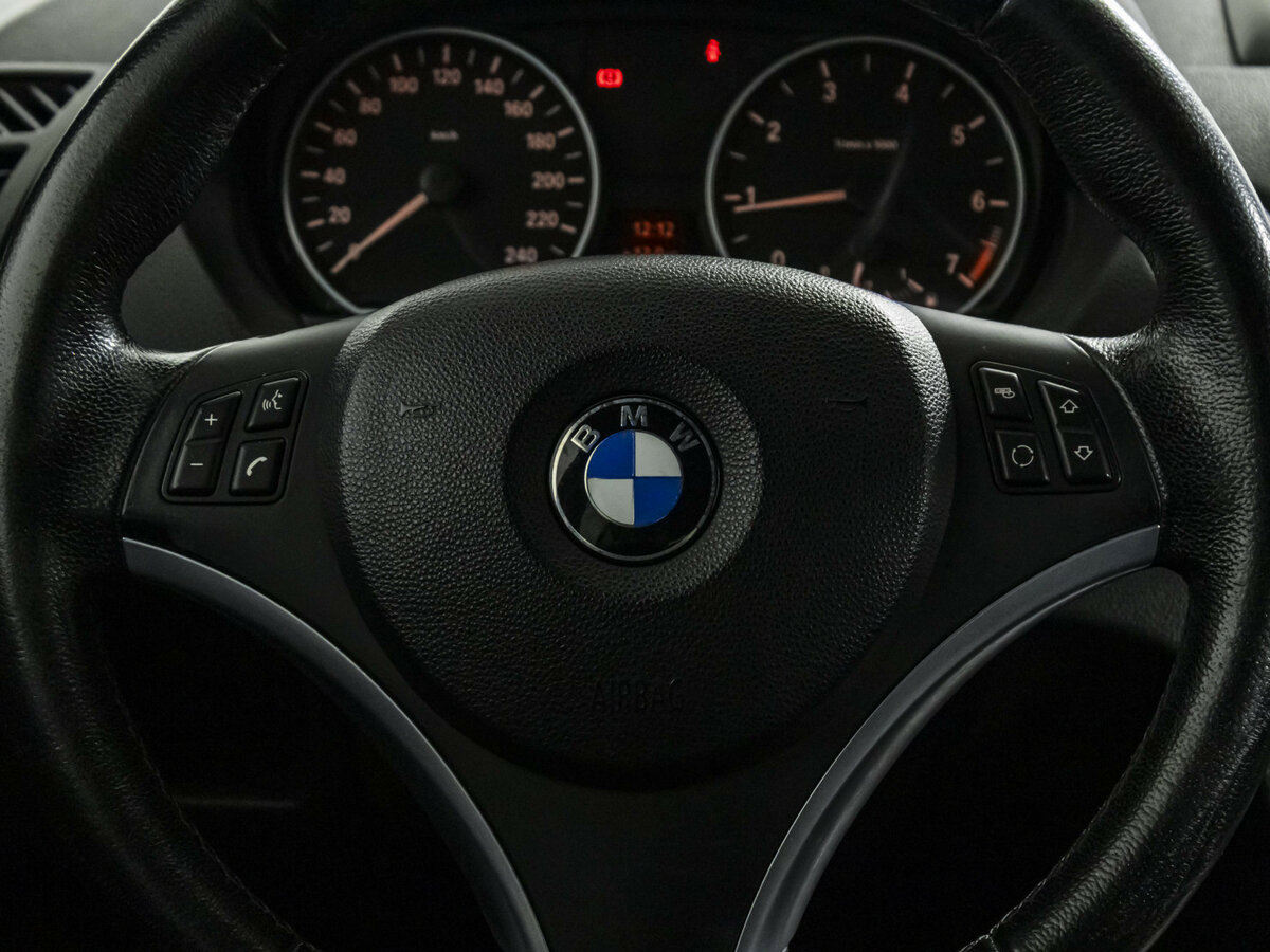 BMW 1 серии 118i I (E81/E82/E87/E88) Рестайлинг, 2008 Фото №8