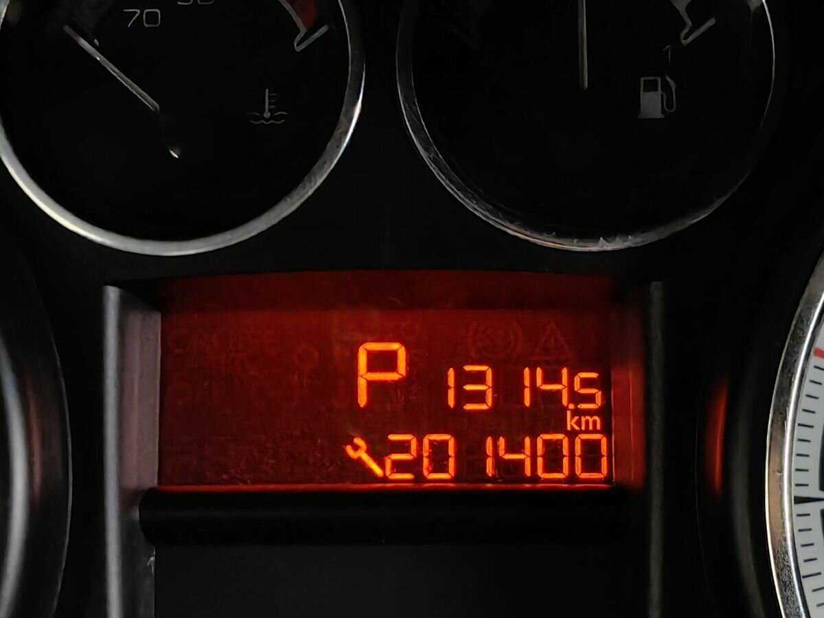 Peugeot 308, 2011 Фото №16