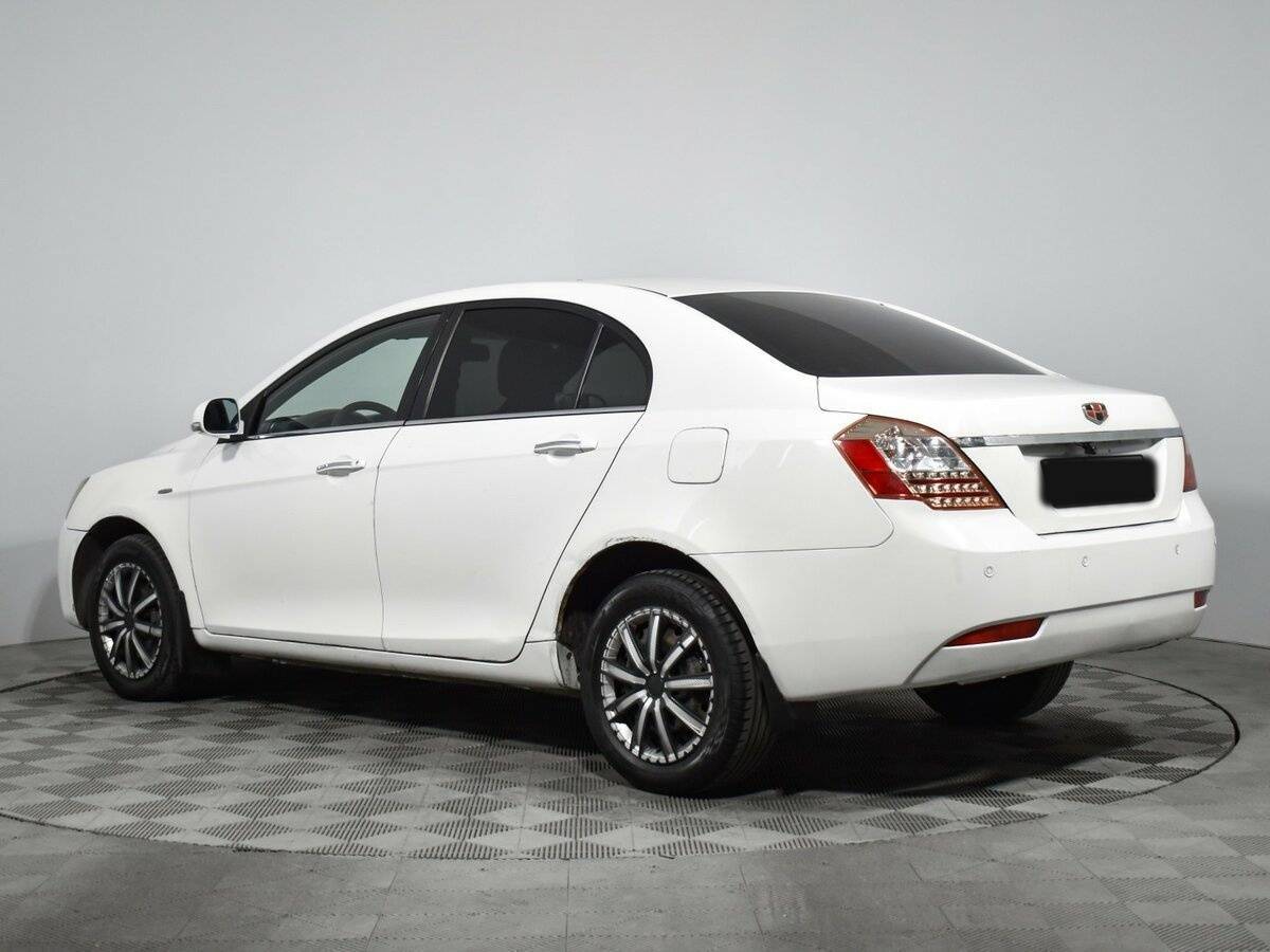 Geely Emgrand EC7, 2013 Фото №7